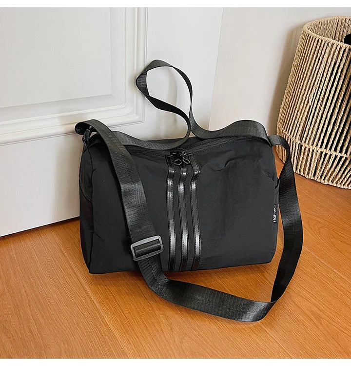 Duffel Bag Lightweight Multi-Compartment Adjustable Shoulder Strap