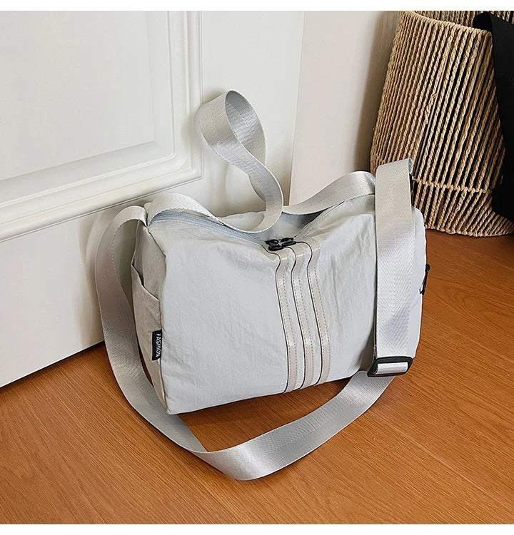 Duffel Bag Lightweight Multi-Compartment Adjustable Shoulder Strap