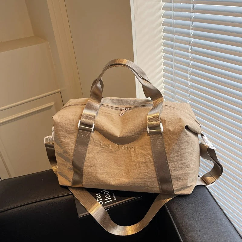 Duffel Bag Lightweight Spacious Zippered Pockets & Adjustable Strap
