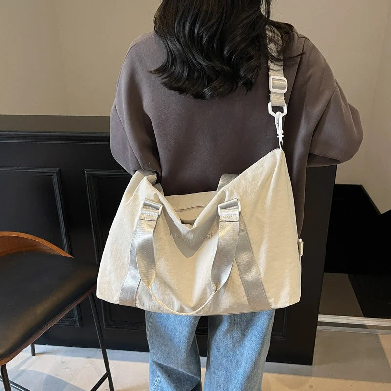 Duffel Bag Lightweight Spacious Zippered Pockets & Adjustable Strap