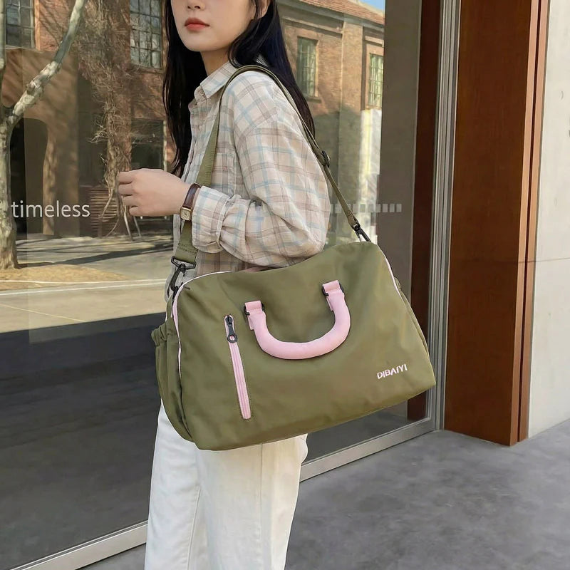 Duffel Bag Lightweight Water-Resistant Multiple Pockets