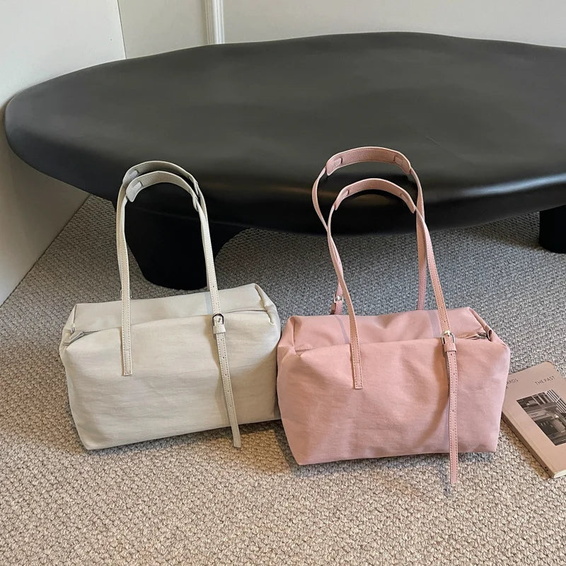 Duffel Bag Spacious Multi-Compartment Water-Resistant