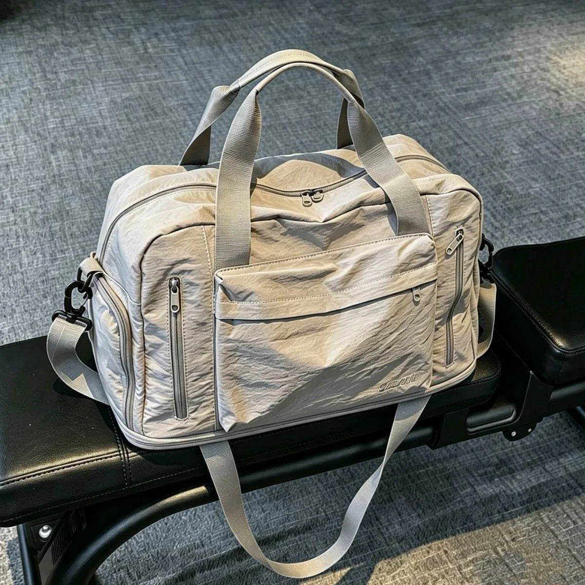 Duffel Bag Spacious Multiple Compartments & Adjustable Straps