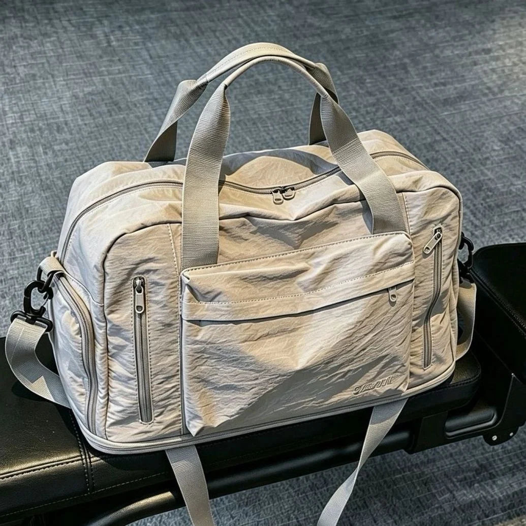 Duffel Bag Spacious Multiple Compartments & Adjustable Straps