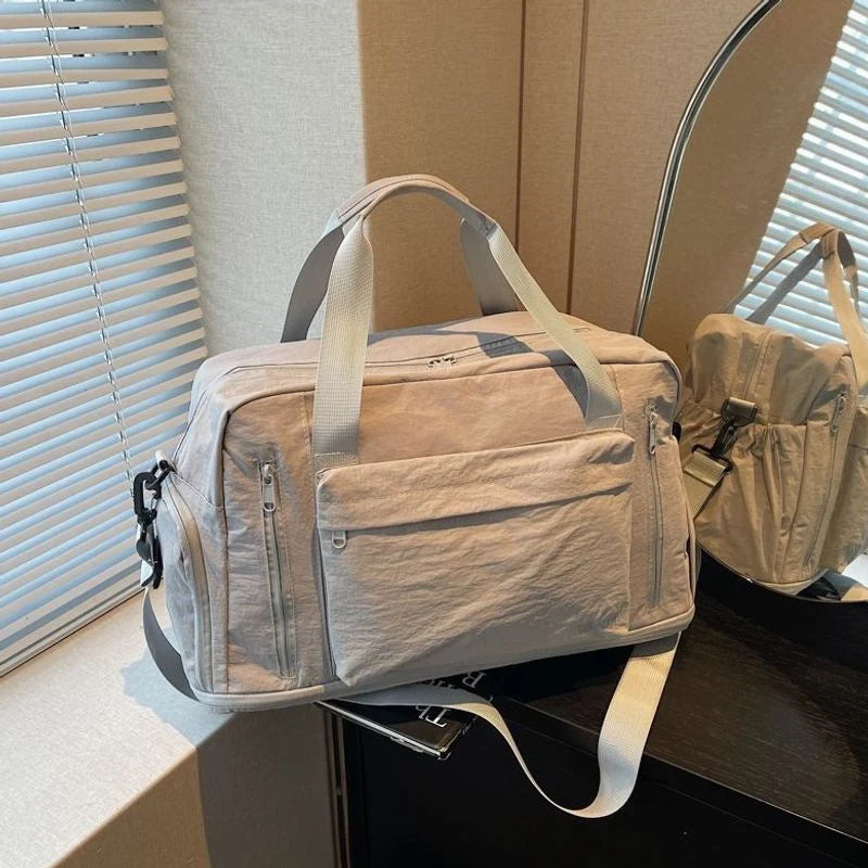 Duffel Bag Spacious Multiple Compartments & Adjustable Straps