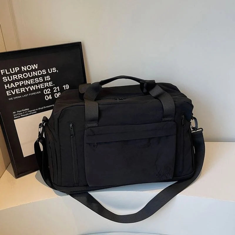 Duffel Bag Spacious Multiple Compartments & Adjustable Straps