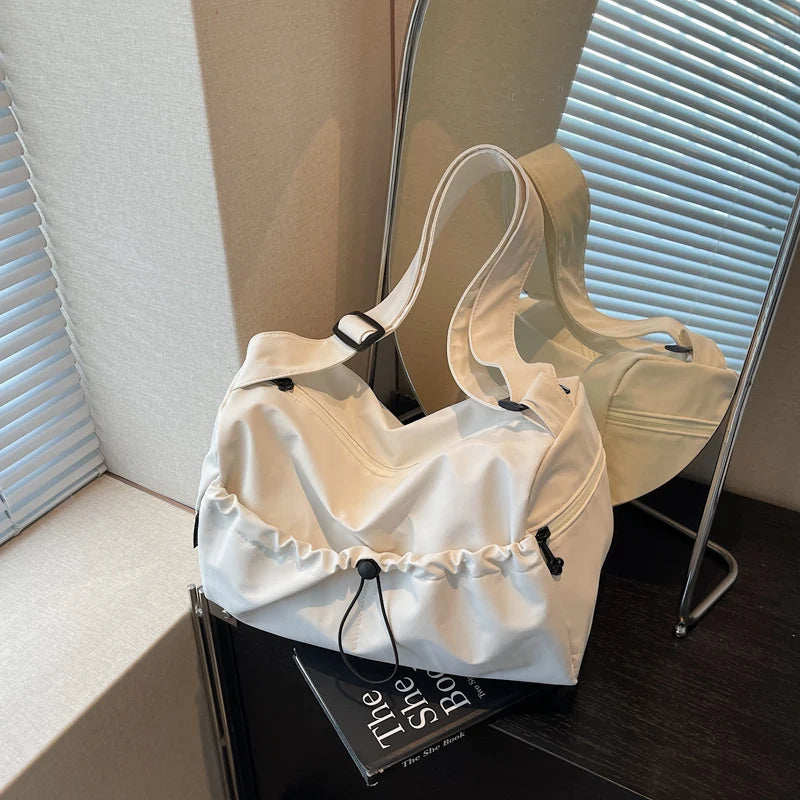 Duffel Bag Water-Resistant Spacious Multi-Pocket