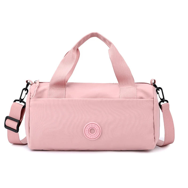 Duffle Bag Durable Fabric Spacious Interior & Detachable Strap