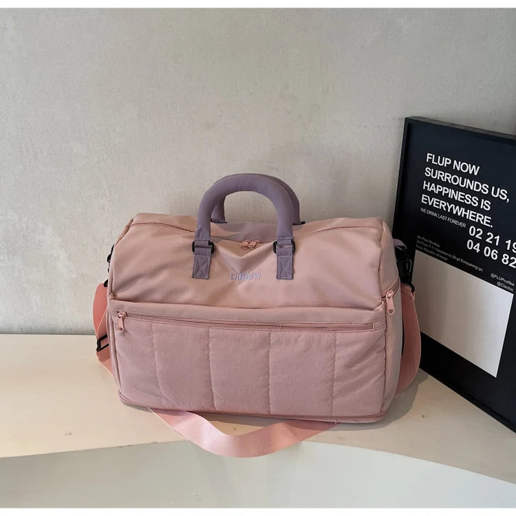 Duffle Bag Durable Fabric Spacious Interior Multiple Pockets