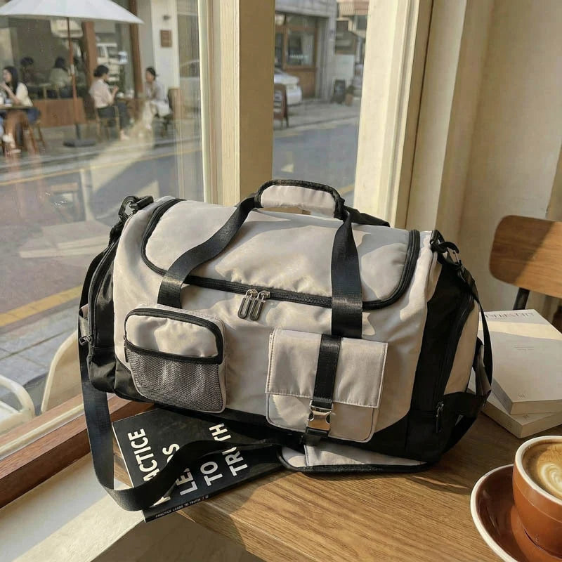 Duffle Bag Large Capacity Multiple Pockets & Water-Resistant