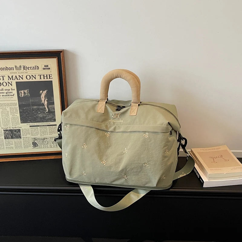 Duffle Bag Large Water-Resistant Padded Handles & Detachable Strap