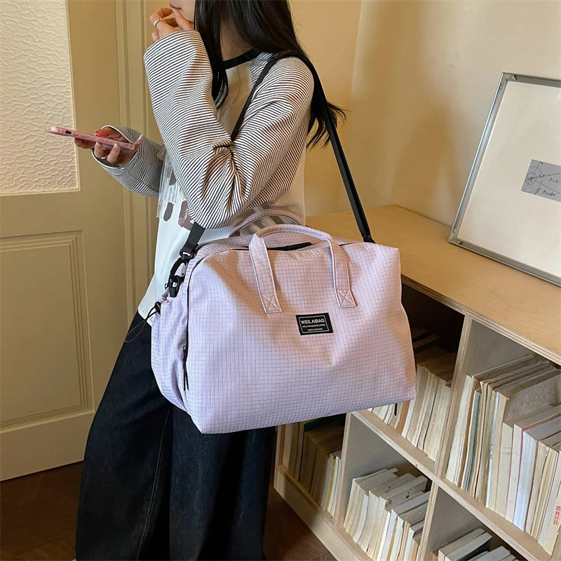 Duffle Bag Lightweight Stain-Resistant Adjustable Strap & Dual Handles