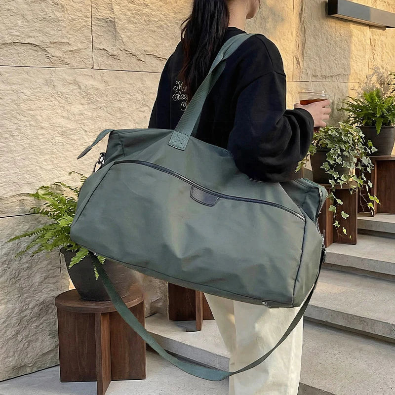 Duffle Bag Lightweight Water-Resistant Shoe & Wet Pockets