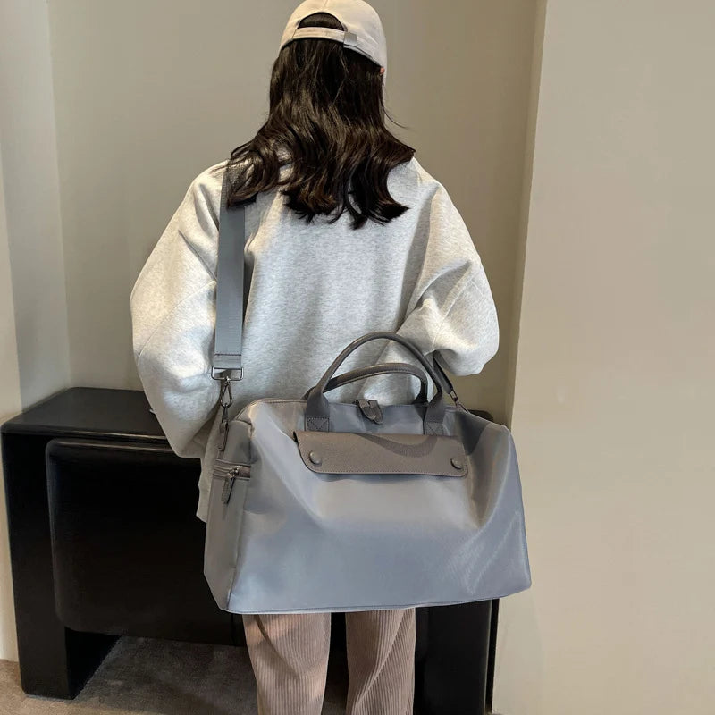 Duffle Bag Multi-Compartment Water-Resistant Adjustable Straps & Top Handles