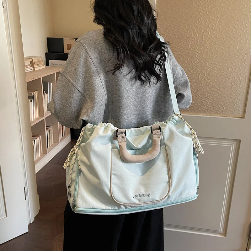 Duffle Bag Spacious Water-Resistant Detachable Strap & Dual Handles