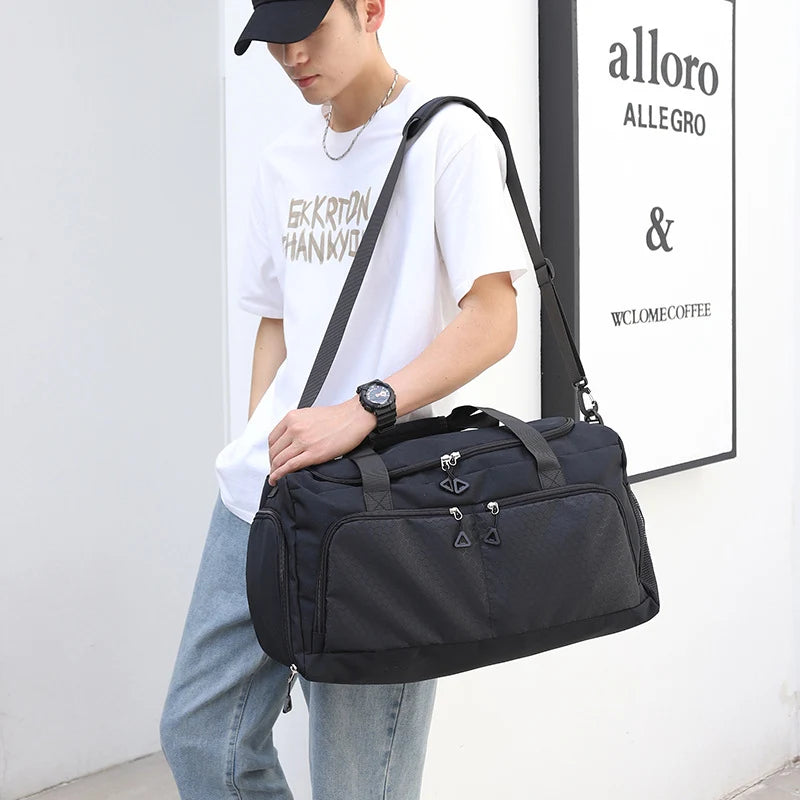 Duffle Bag Spacious Wear-Resistant Fabric & Multiple Pockets