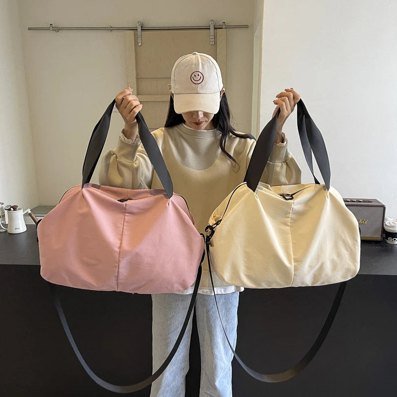 Duffle Bag Spacious Weather-Resistant Adjustable Padded Shoulder Strap