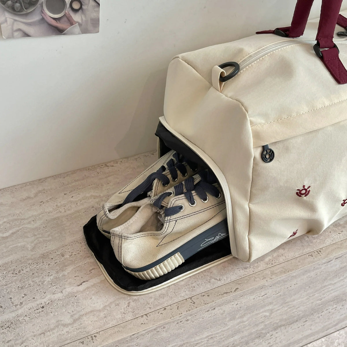 Duffle Bag Tear-Resistant Spacious Multiple Pockets & Padded Handles