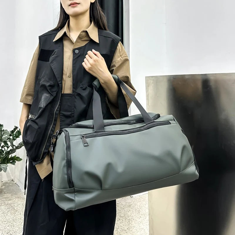 Duffle Bag Water-Resistant Shoe Pocket & Multiple Compartments
