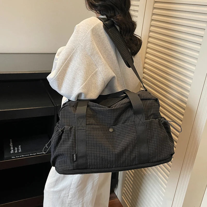 Duffle Bag Water-Resistant Spacious Multiple Pockets