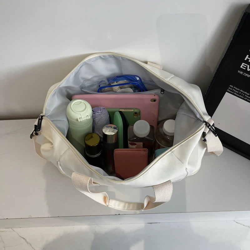 Duffle Bag Water-Resistant Spacious Organized Pockets