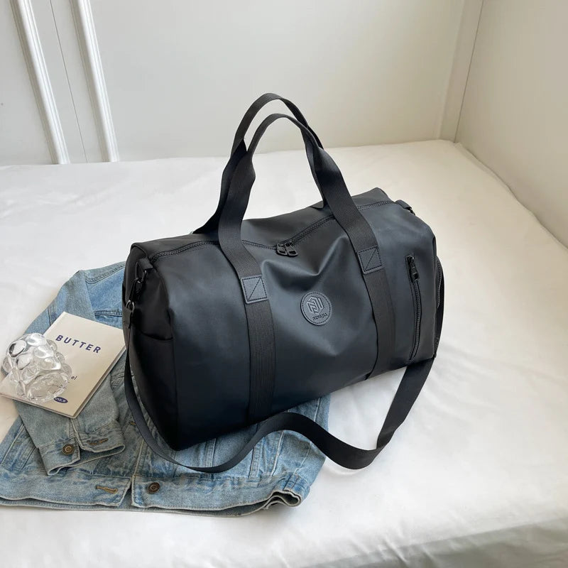 Duffle Bag Waterproof Multiple Compartments Adjustable Shoulder Strap