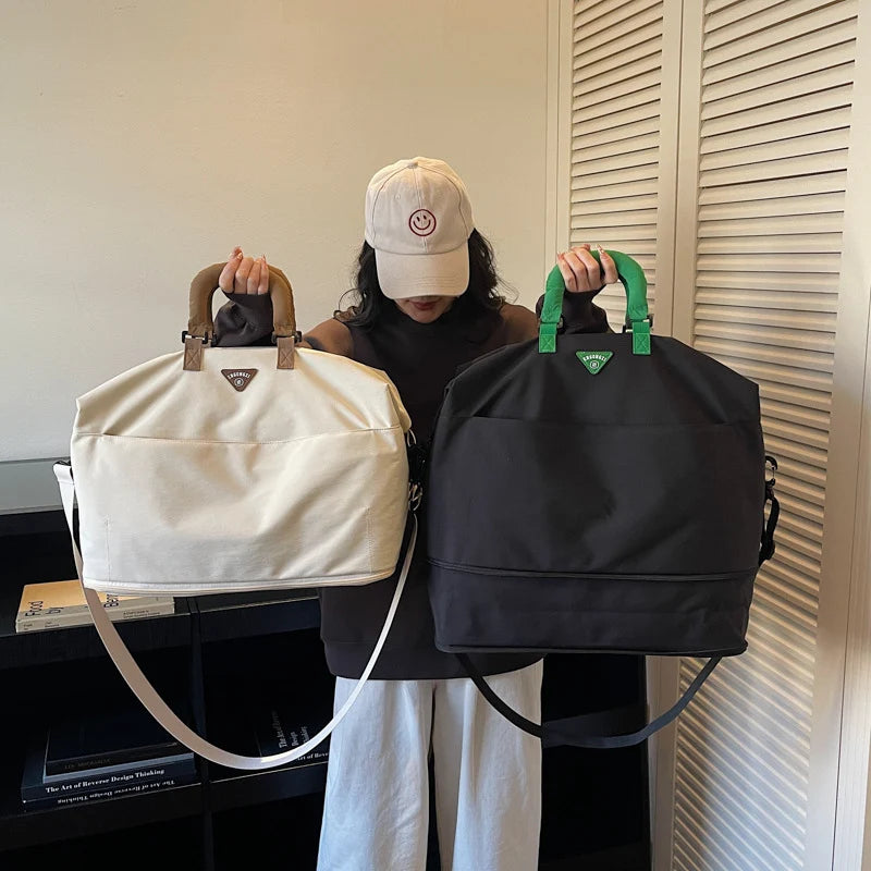 Duffle Bag Weather Resistant Multiple Pockets