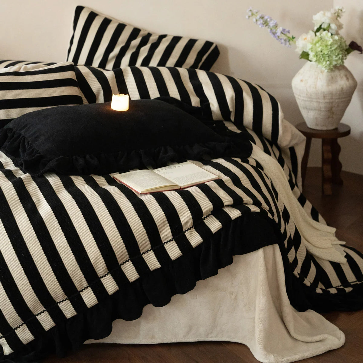 Duvet Cover Set Cotton-Linen Blend Striped Ruffle Four-Piece