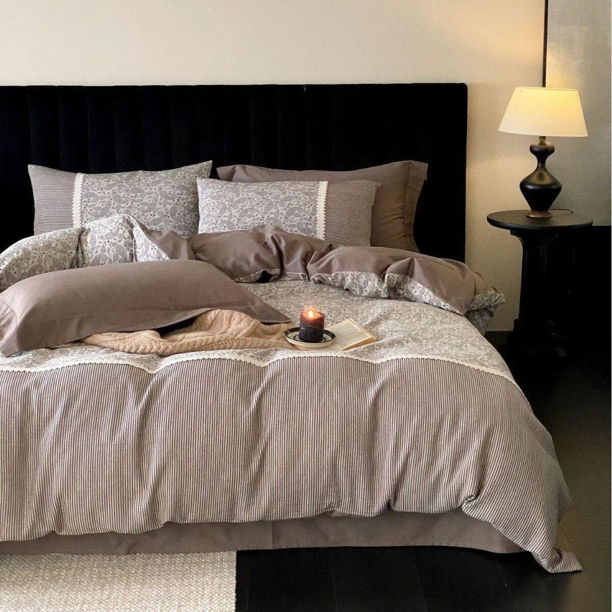 Duvet Cover Set Cotton Percale Temperature-Regulating Reversible Paisley