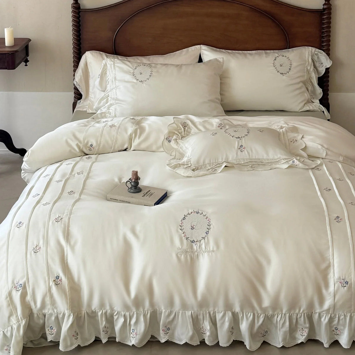 Duvet Cover Set Cotton Satin Embroidered Ruffled Hem 4-Piece