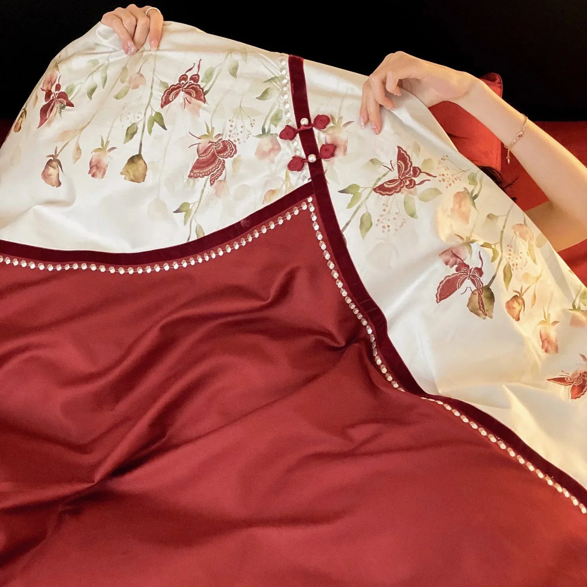Duvet Cover Set Cotton Satin Floral Embroidery Hotel-Style Closure