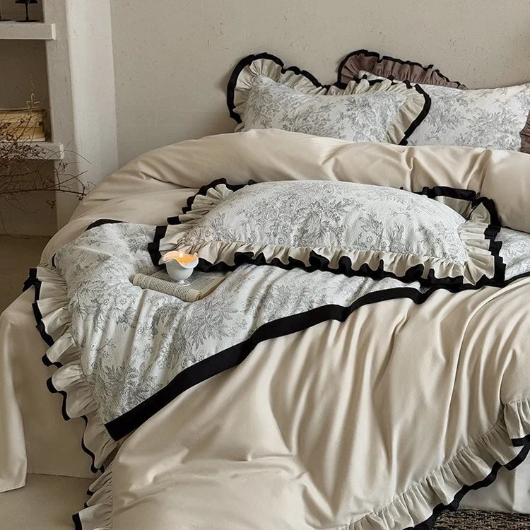 Duvet Cover Set Ruffled Vintage Toile 4-Piece Machine Washable