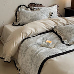 Duvet Cover Set Ruffled Vintage Toile 4-Piece Machine Washable