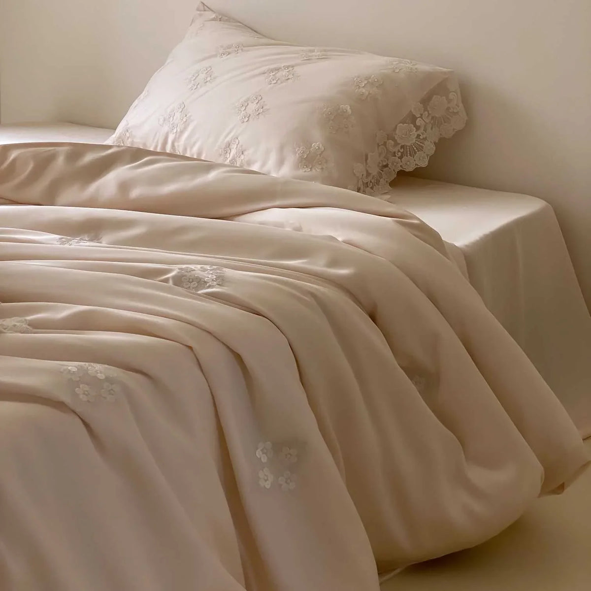Duvet Cover Set Satin Floral Embroidery & Lace Trim
