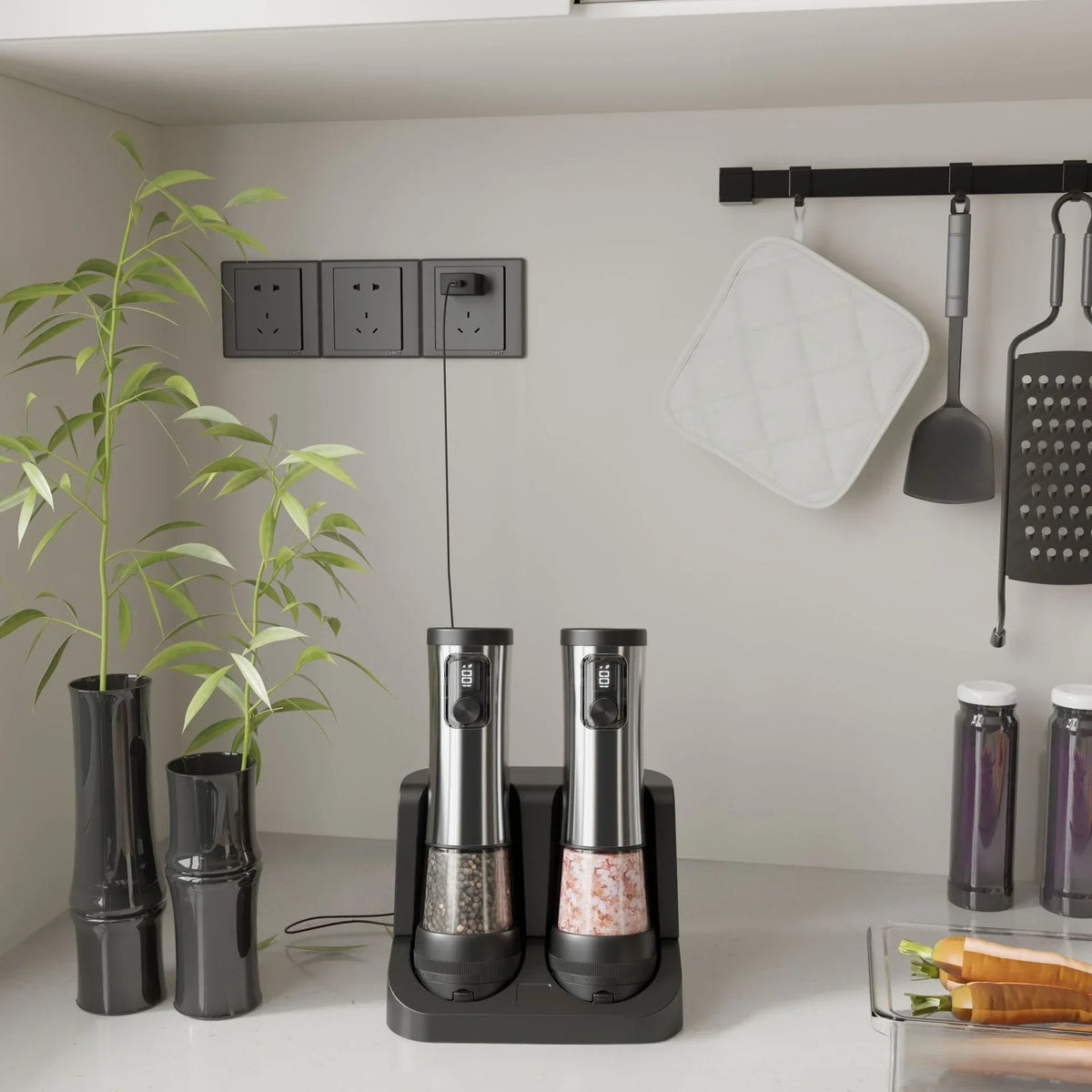 Electric Salt And Pepper Mill Set Rechargeable Adjustable Grind LED Display