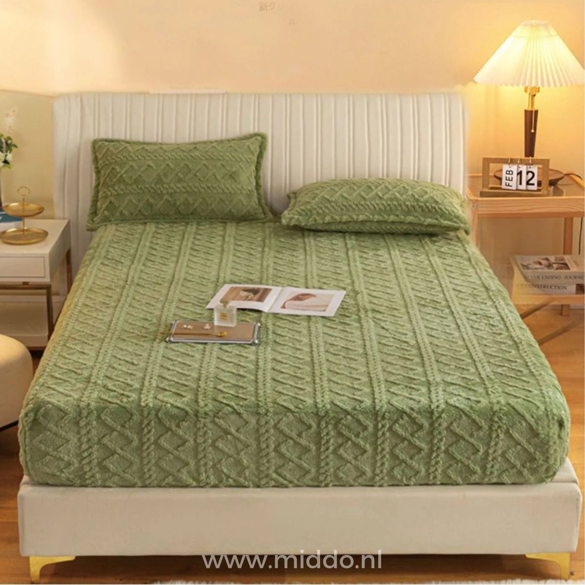 Fitted Sheet Set Velour Fleece Warmth All-Around Elastic Includes Pillowcases