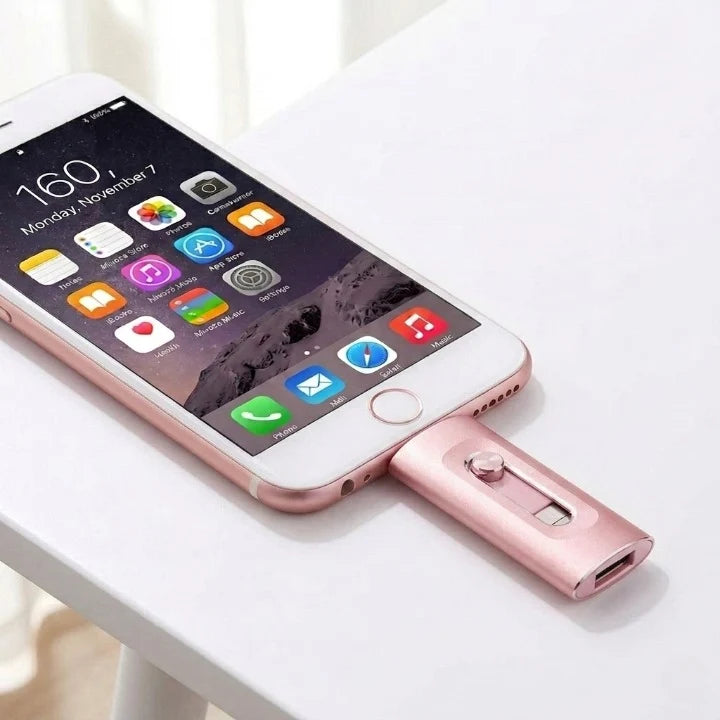 Flash Drive 3-in-1 Lightning USB-C USB-A Connectors