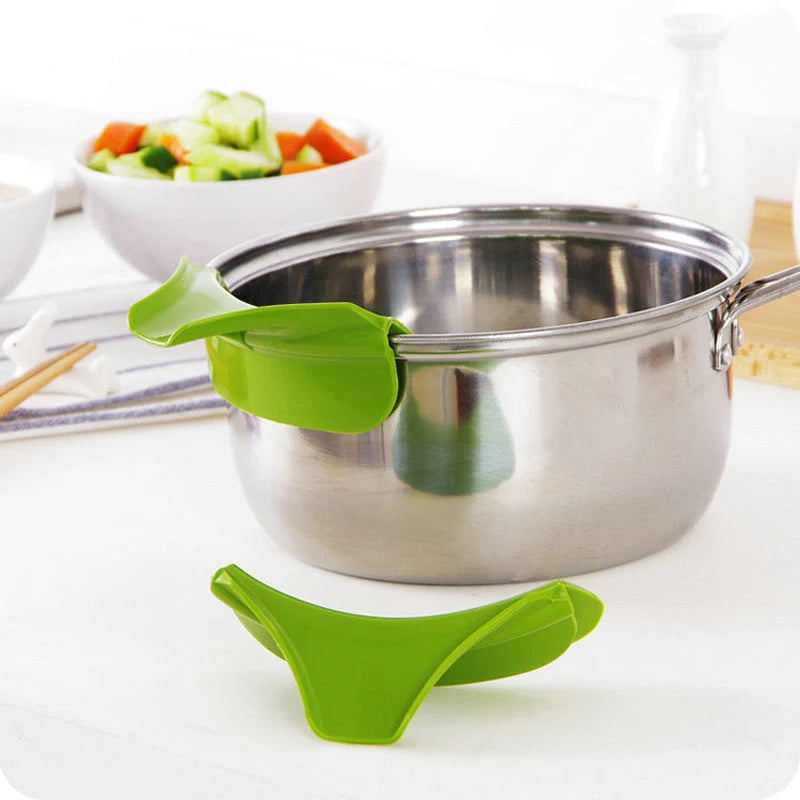 Funnel Flexible Curved Design for Round Pans