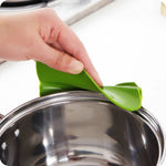 Funnel Flexible Curved Design for Round Pans