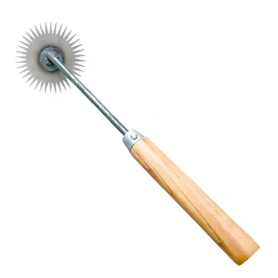 Garden Hoe Manganese Steel Blade Ergonomic Wooden Handle