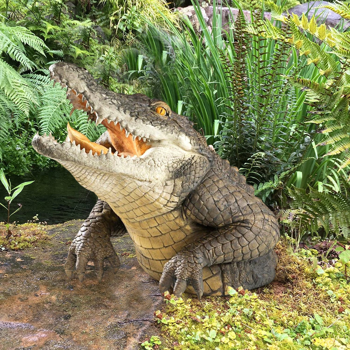 Garden Statue Lifelike Resin Weatherproof