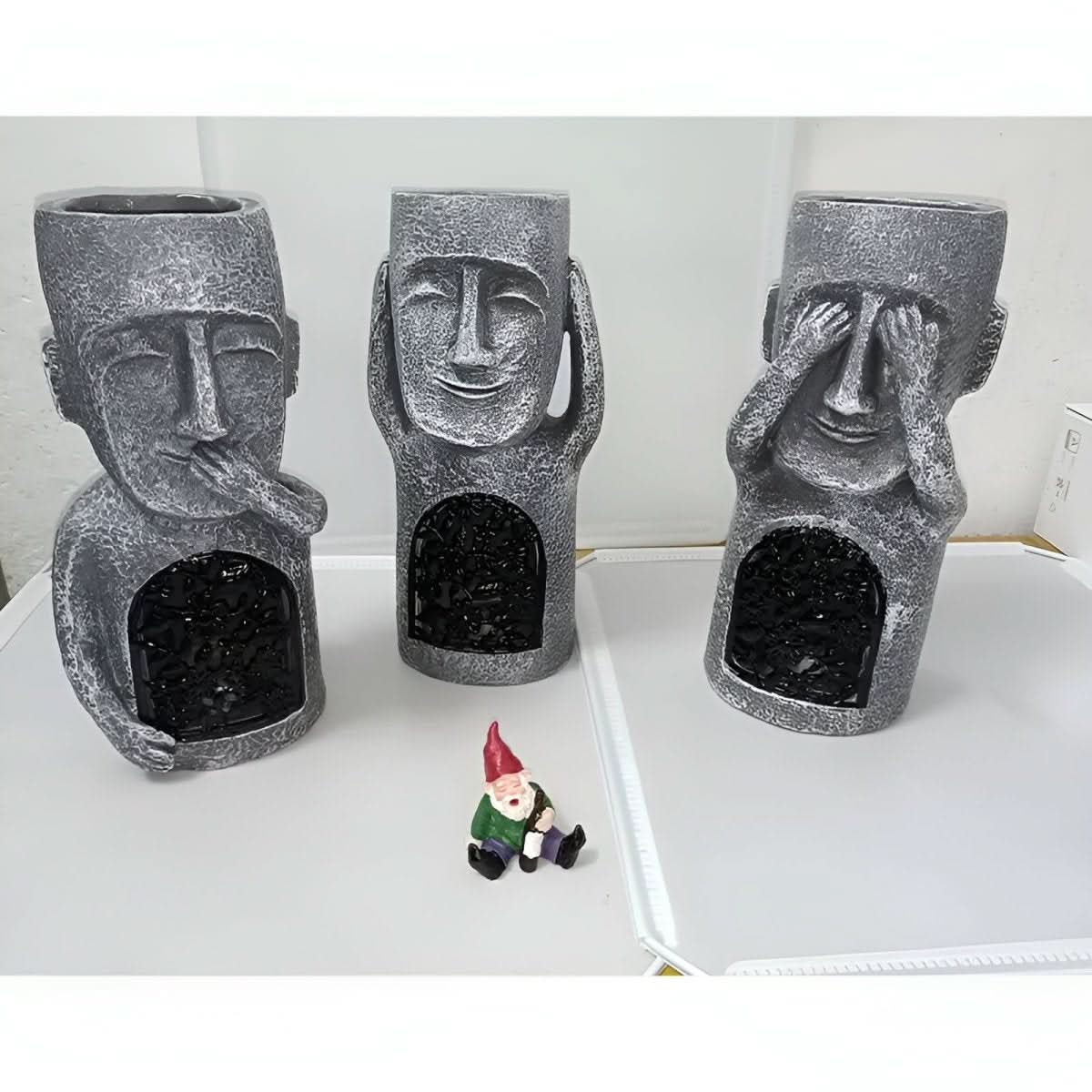 Garden Statue Solar-Powered Moai Weather-Resistant Resin