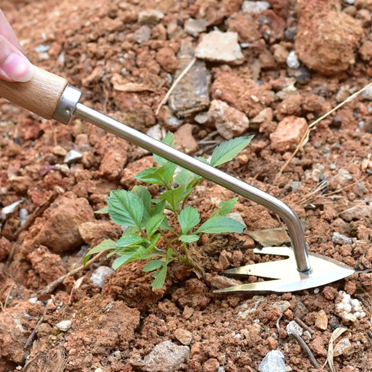 Garden Weeder V-Shaped Fork Leveraged Base