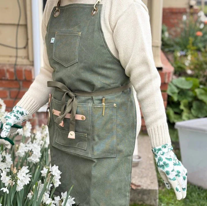Gardening Apron Waxed Cotton Canvas Multiple Pockets & Adjustable Cross Straps
