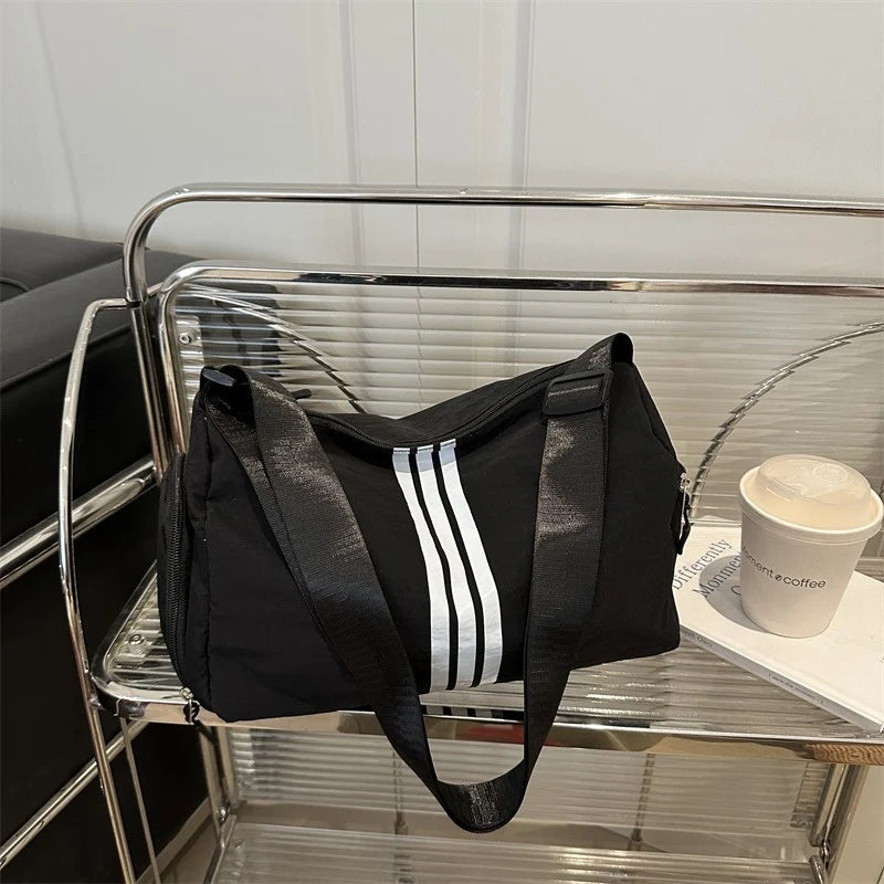 Gym Duffel Bag Large Capacity Water-Resistant Padded Shoulder Straps