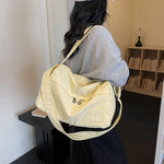 Gym Duffel Bag Lightweight & Water-Resistant Multiple Zippered Pockets