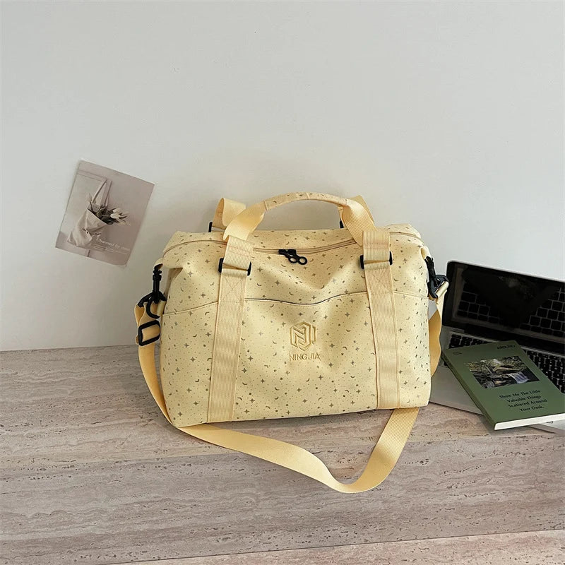 Gym Duffel Bag Water-Resistant Multiple Pockets & Padded Strap