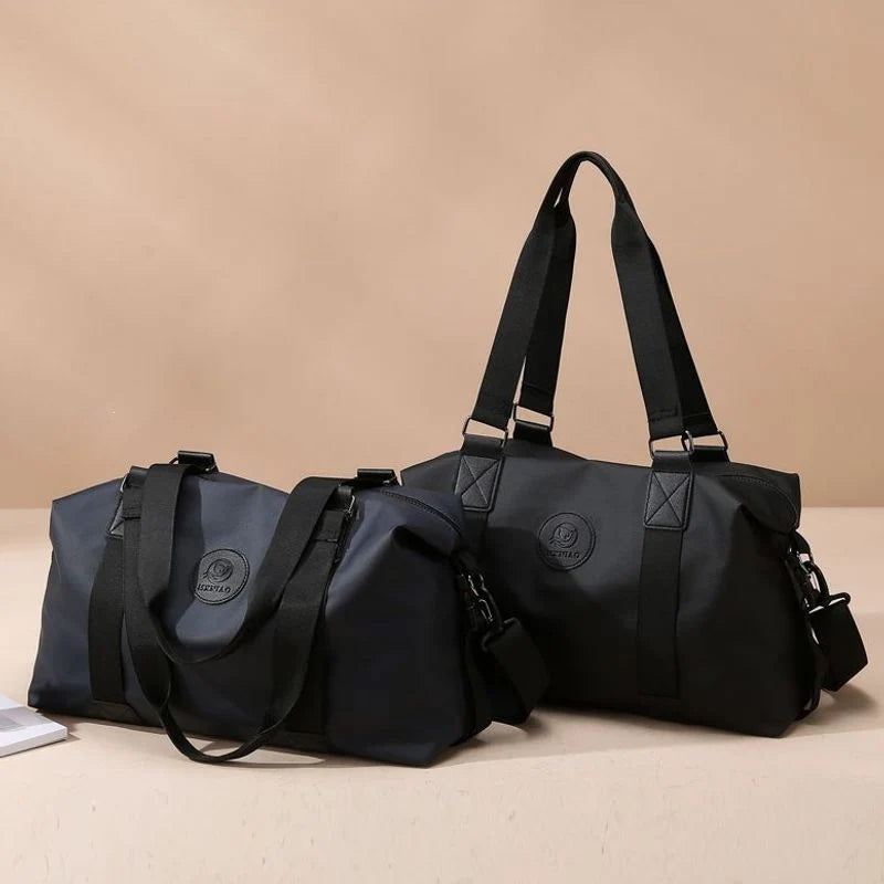 Gym Duffel Bag Water-Resistant Multiple Pockets & Padded Strap