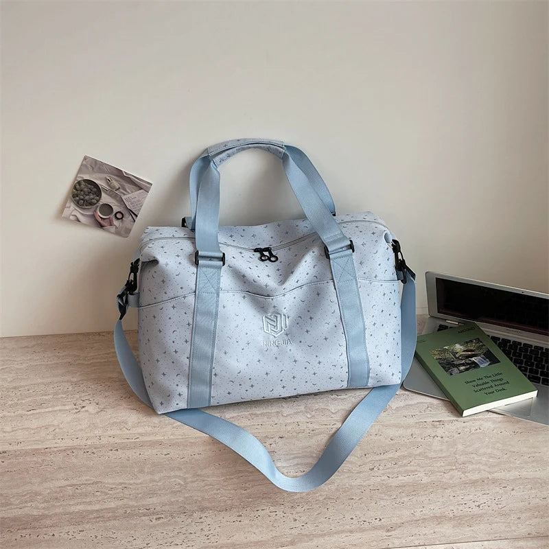 Gym Duffel Bag Water-Resistant Multiple Pockets & Padded Strap