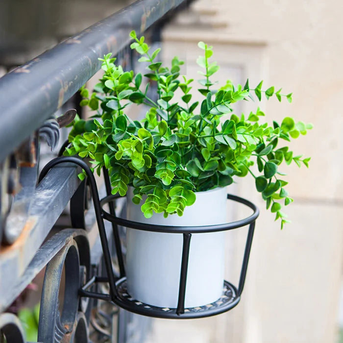 Hanging Plant Basket Metal Weather-Resistant With Hooks